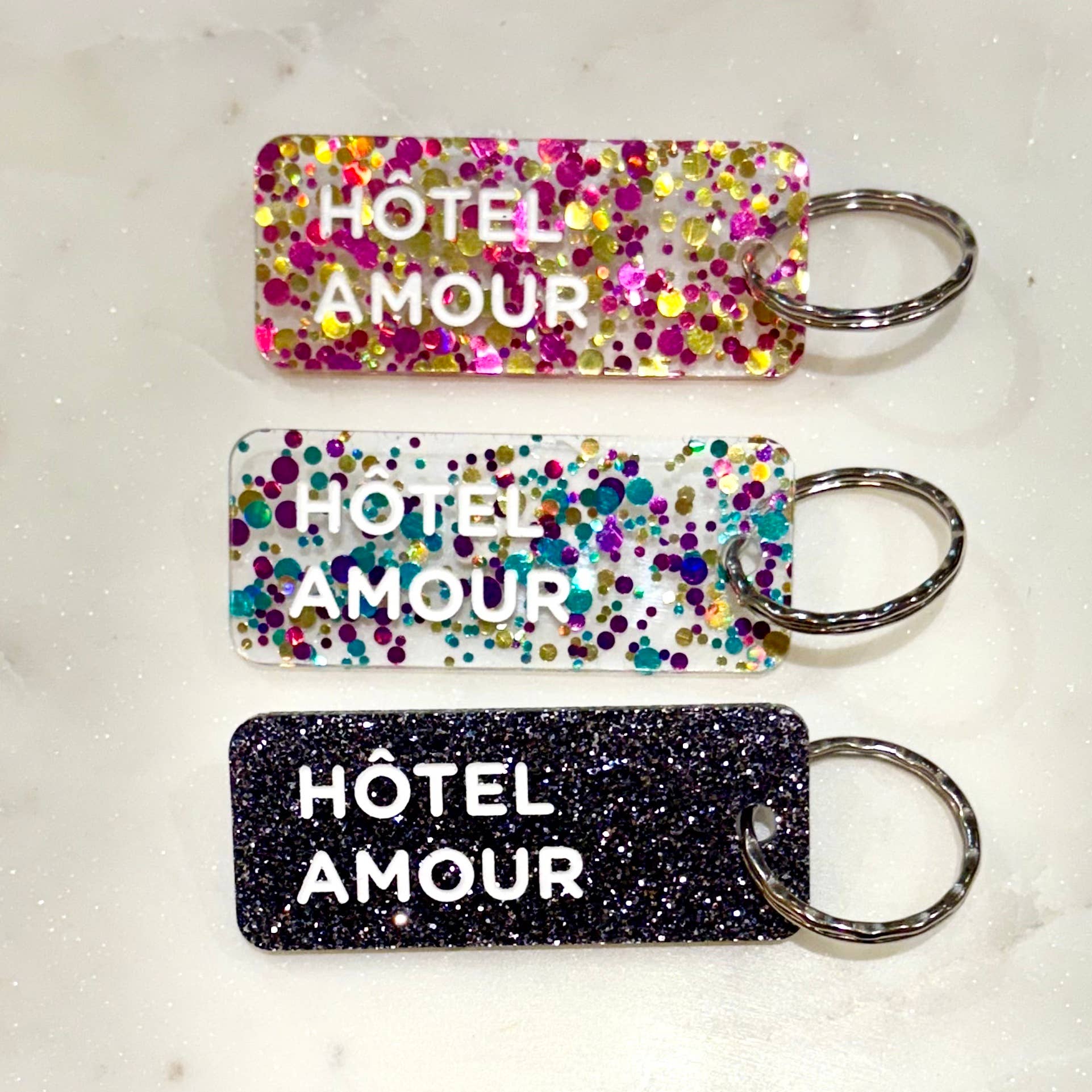 HOTEL AMOUR Porte-clés à paillettes – Image 2