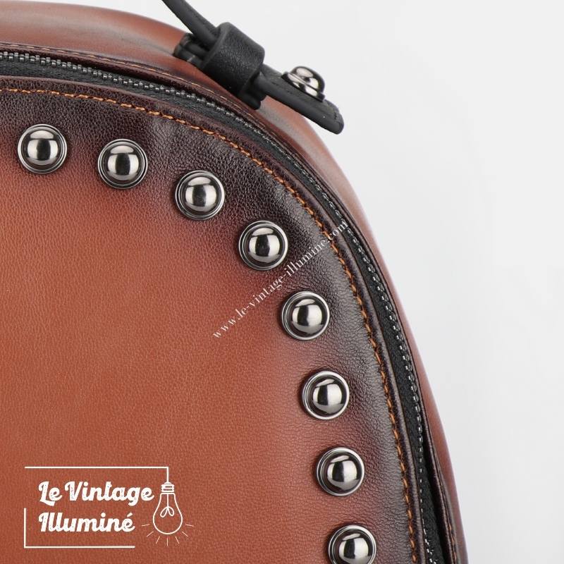 Sac à Dos Vintage Cuir et Rivets – Image 5