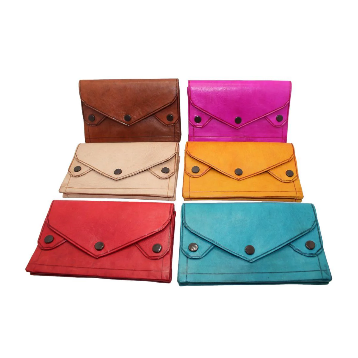Portefeuille en cuir marocain avec trois gros boutons