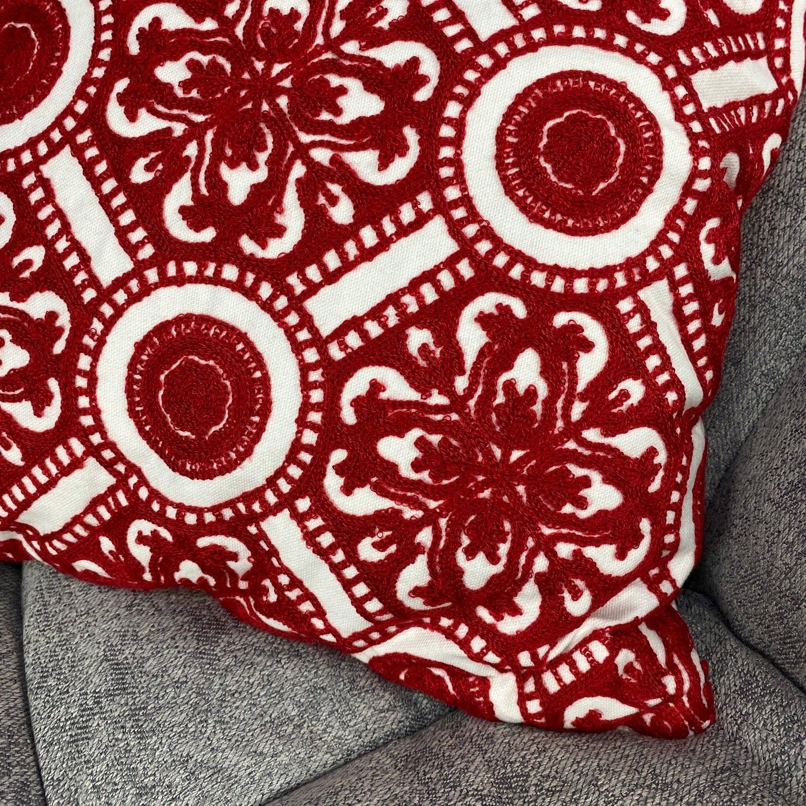Housse de coussin arabe florale rouge MK6 – Image 2